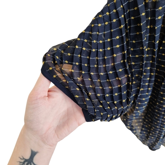 Foxiedox Black Navy Blue and Gold Relaxed Pleated Blouse - Picture 3 of 8